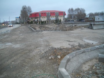 Enel blochează lucrările la drumul care leagă Constanţa de Năvodari. Riscăm să pierdem bani europeni!